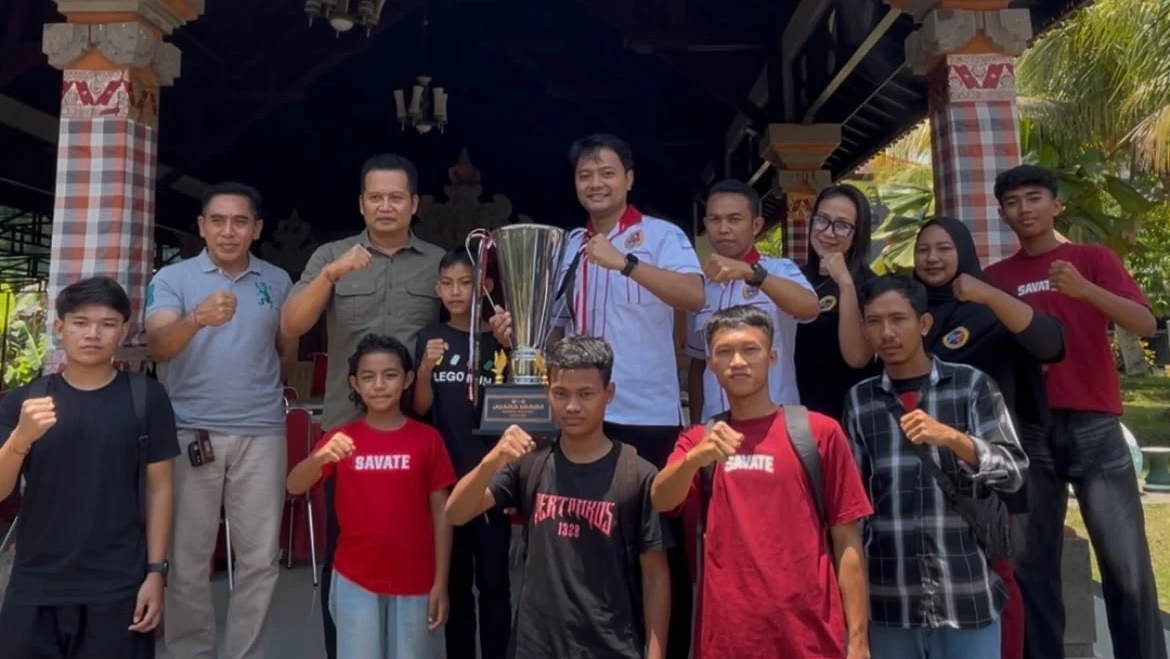 Borong 12 Emas, Savate Jembrana Juara Umum Kejurprov Bali 2026, Bupati Kembang Target  Tambahan Emas Porprov