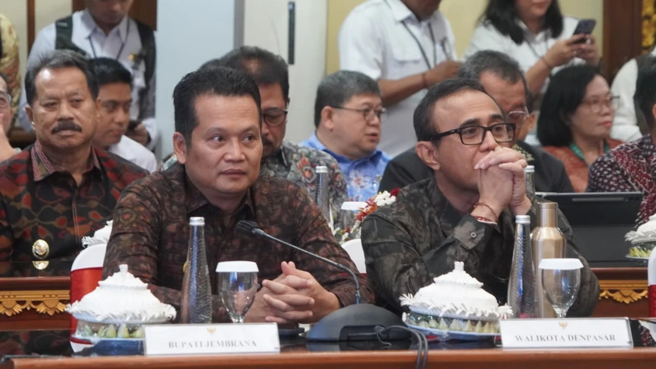 Tampung Keluhan Sopir, Bupati Kembang Sampaikan Aspirasi Peningkatan Dermaga Pada Rakor Tingkat Menteri Pengembangan Wilayah Bali