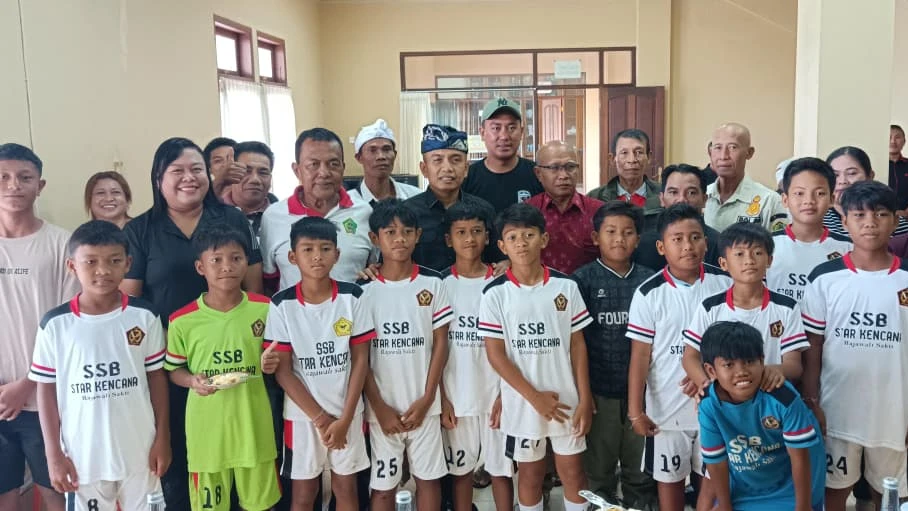 Ipat Melepas SSB Star Kencana ke Kerti Bali Soccer IV: "Tunjukkan Mental Juara!