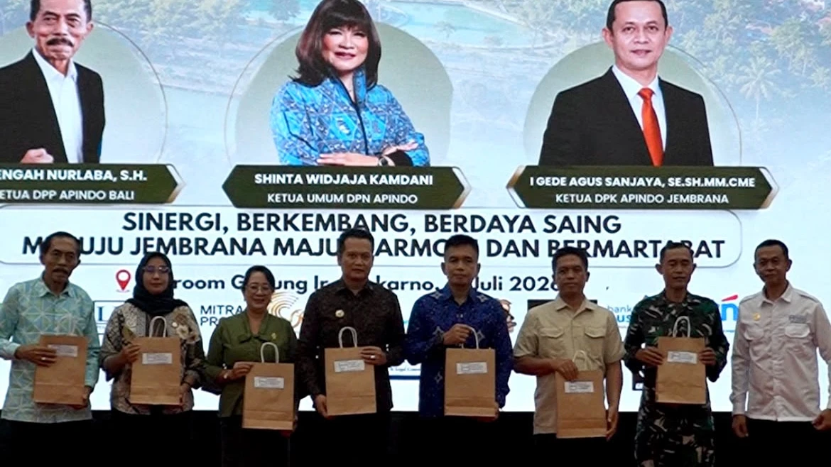 APINDO Jembrana Resmi Dilantik, Bupati Kembang Minta Pengusaha Jadi Motor Penggerak Ekonomi