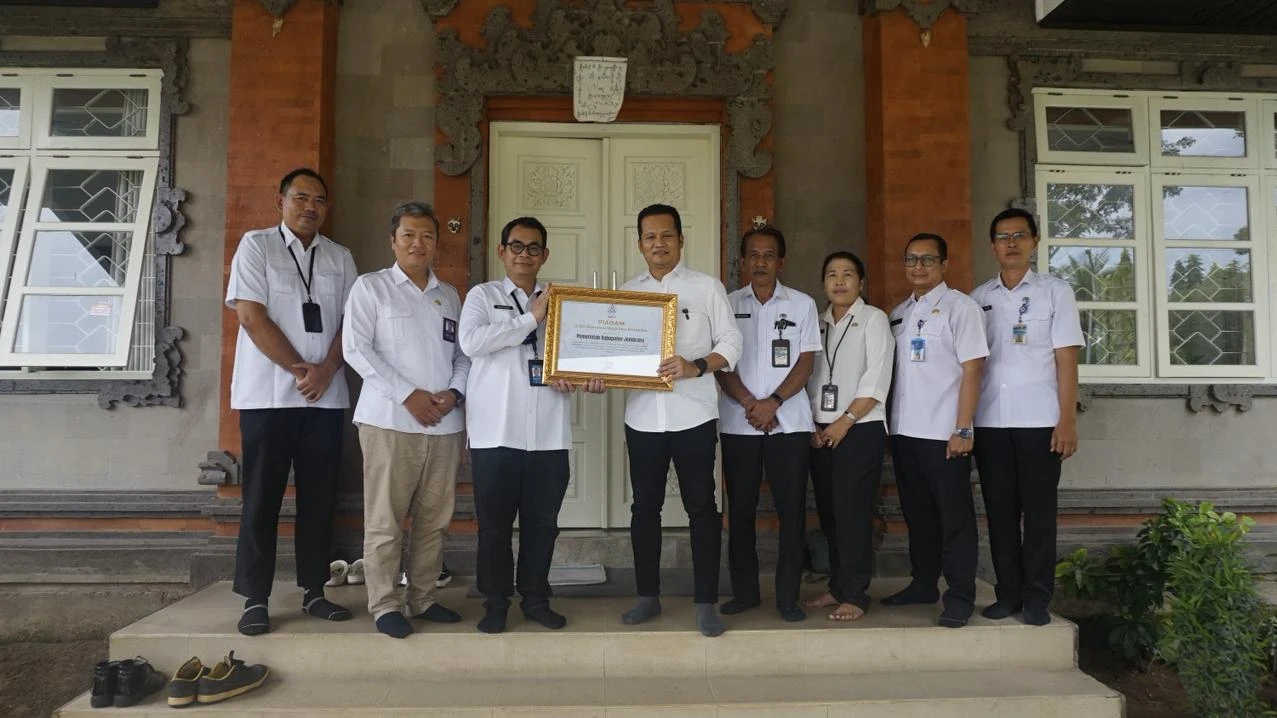 Sukses Terapkan 12 Kebijakan Pro Karir ASN, Jembrana Raih Penghargaan Adhi Manawa Nugraha Pratama dari BKN
