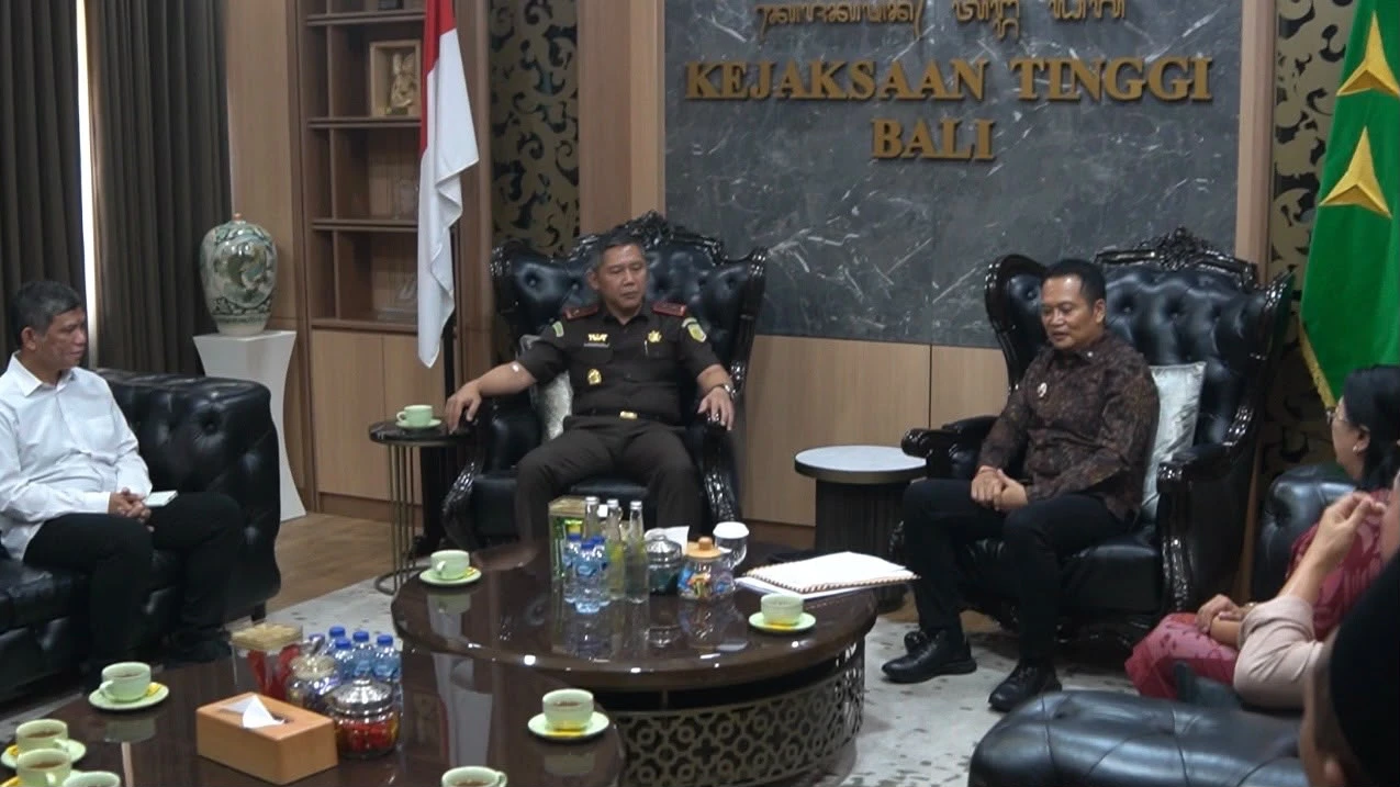 Bertemu Kajati Bali, Bupati Kembang Perkuat Sinergi Penegakan Hukum